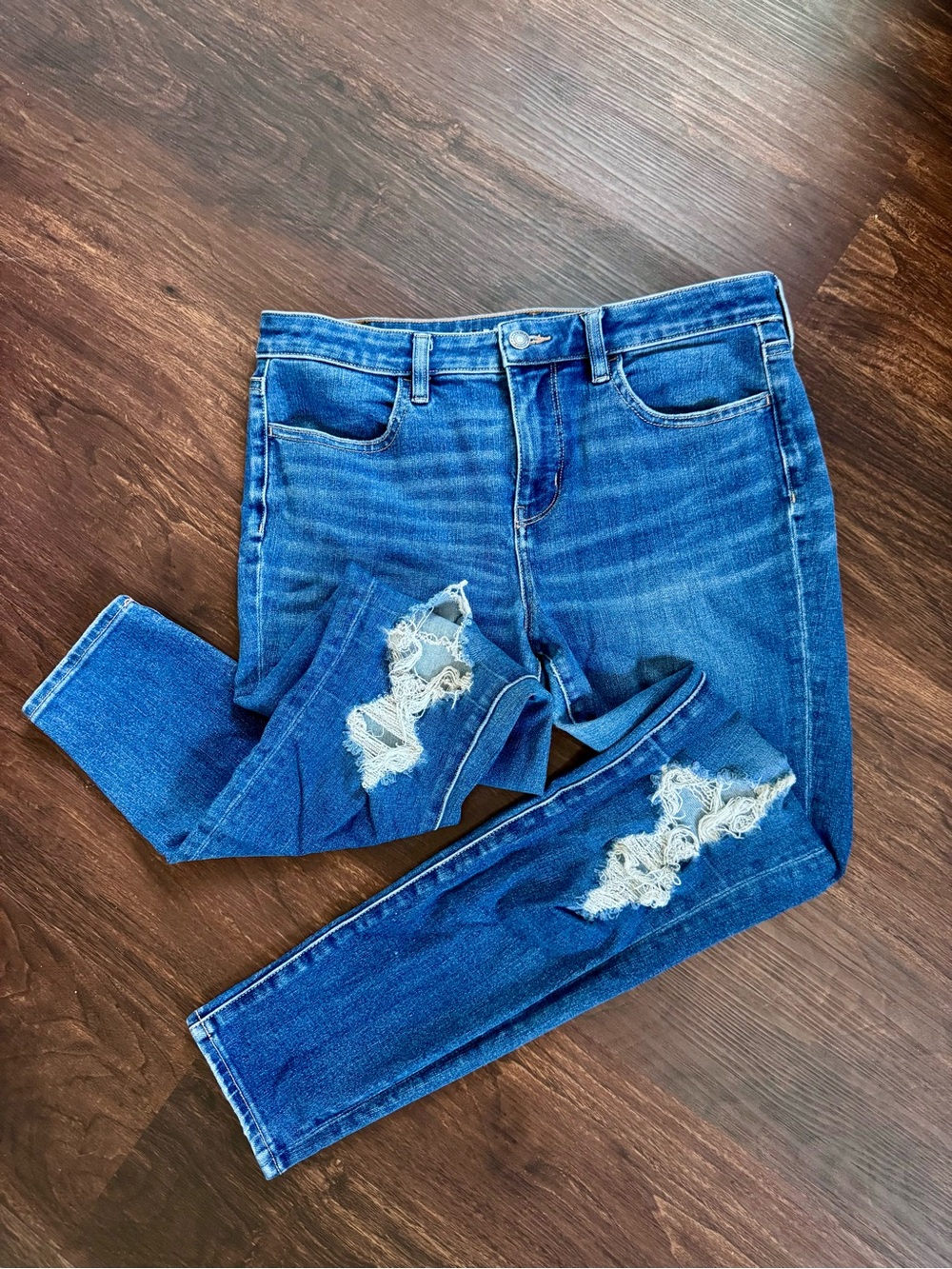 American Eagle Outfitters Blue Distressed Skinny Jeans